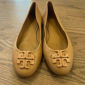 Neutral Tory Burch Leather Flats - Size 7.5